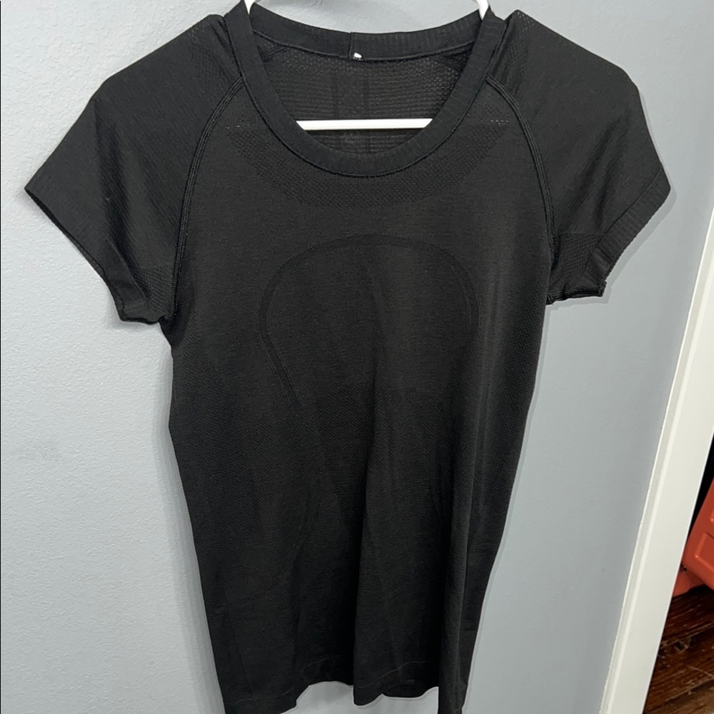 Lululemon Black Swiftly Tech Top